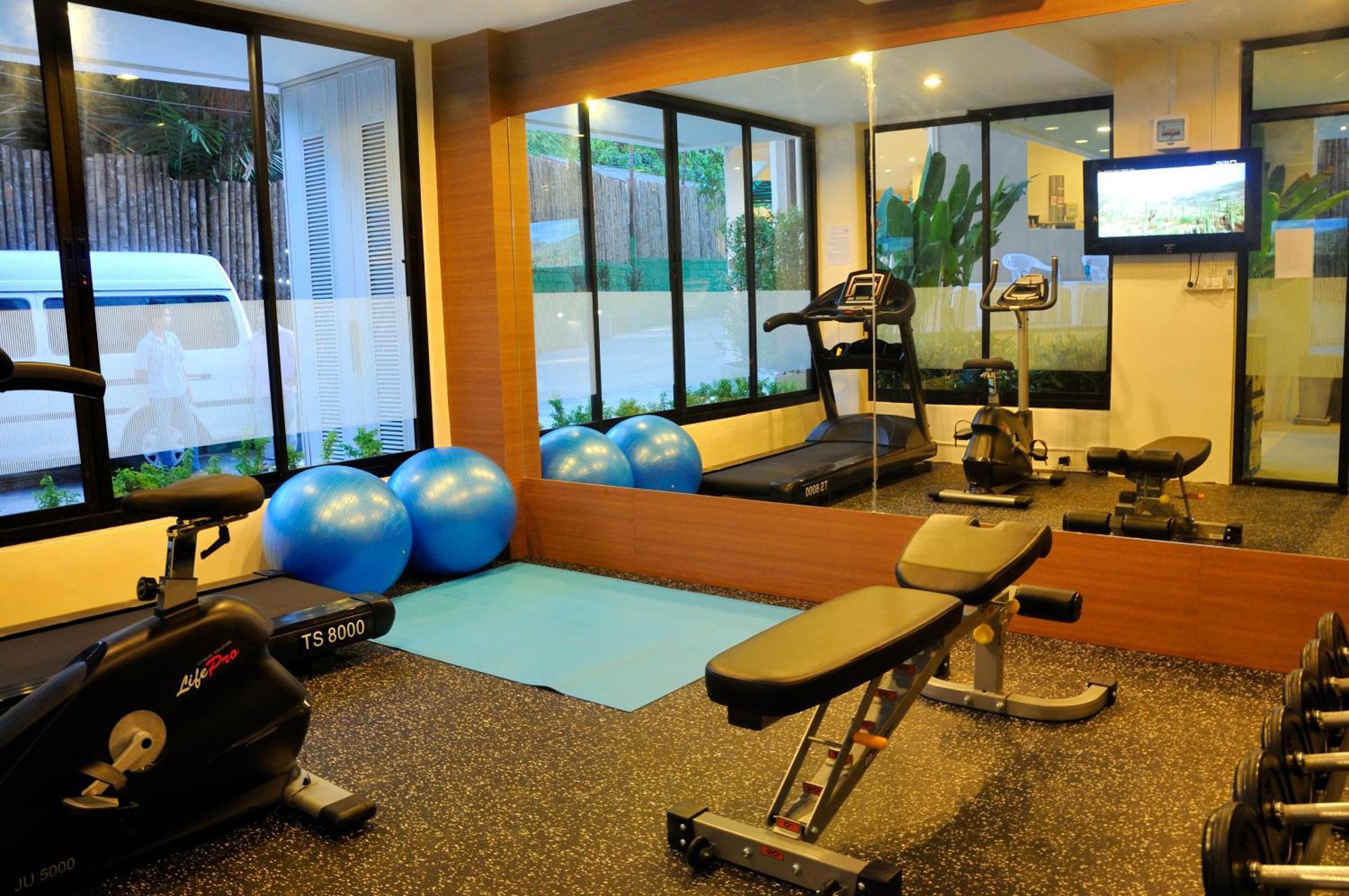 The Wave Hotel Patong Sha Phuket Exterior foto