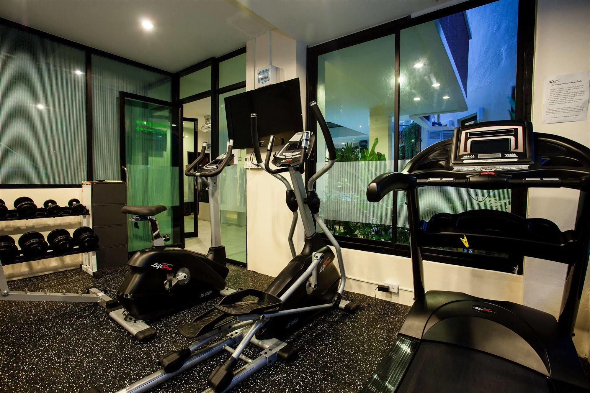 The Wave Hotel Patong Sha Phuket Exterior foto